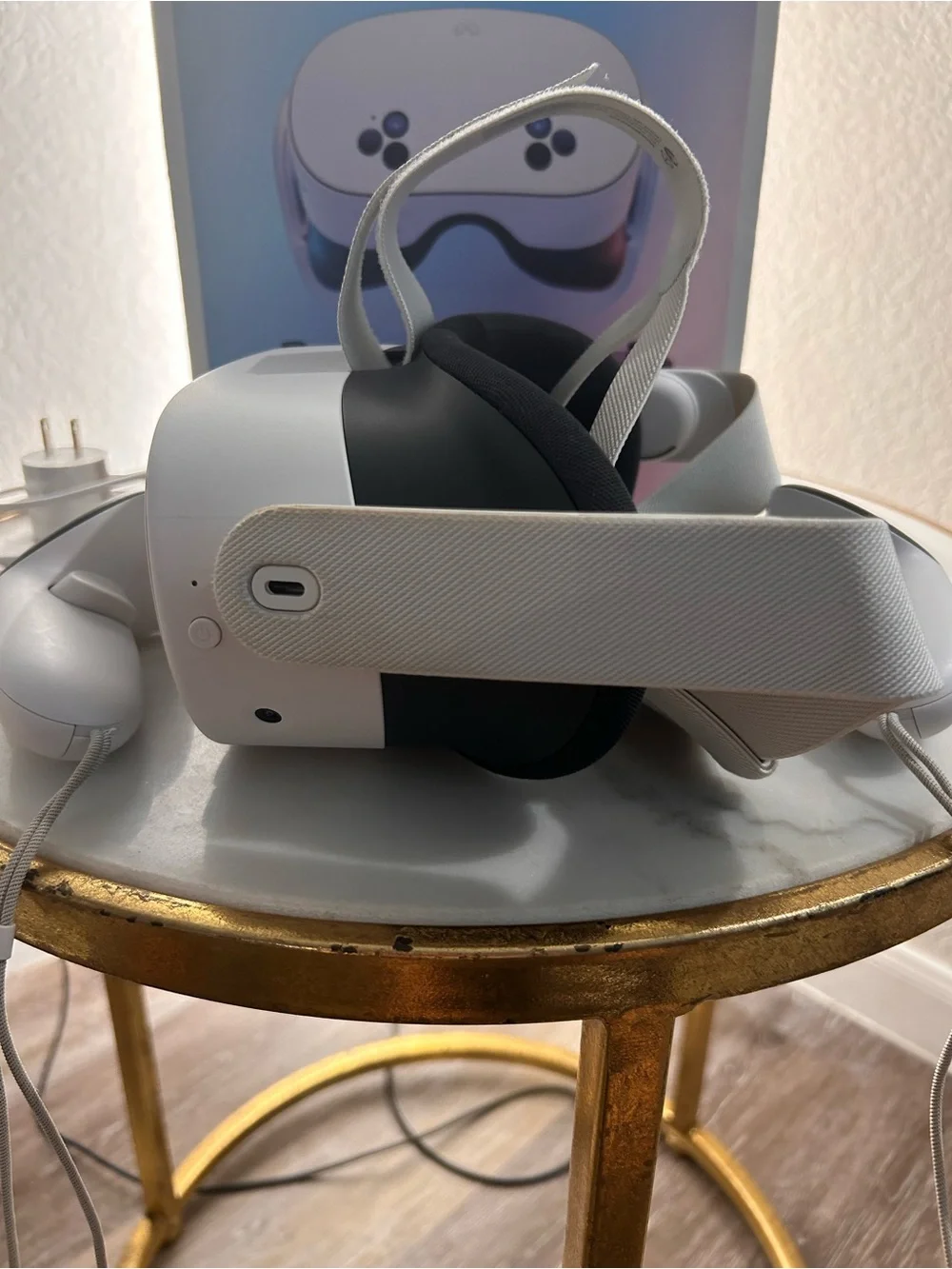 Meta Quest 3s VR Headset with White Controllers